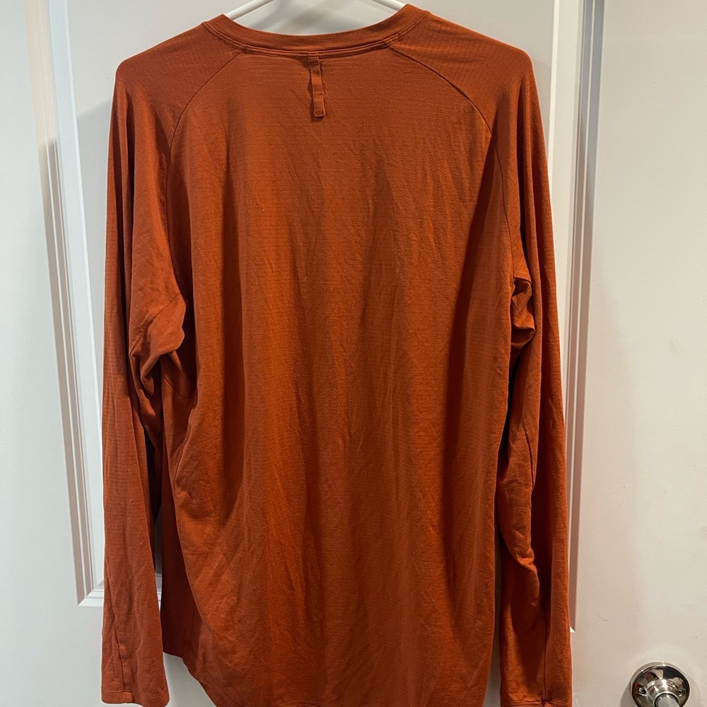 Lululemon Men’s Drysense Training Athletic Tee Good Condition
